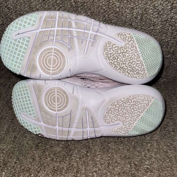 🚫 SOLD 🚫 Nike Sandals - Picture 5 of 5